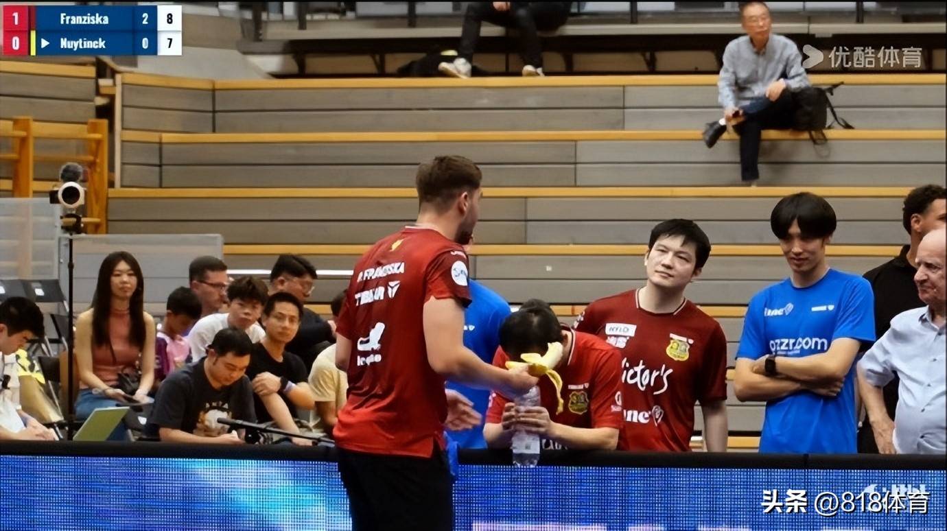 集结日上海久事备战德国杯，外线爆发细节曝光，话题不断，临场指挥获称赞 