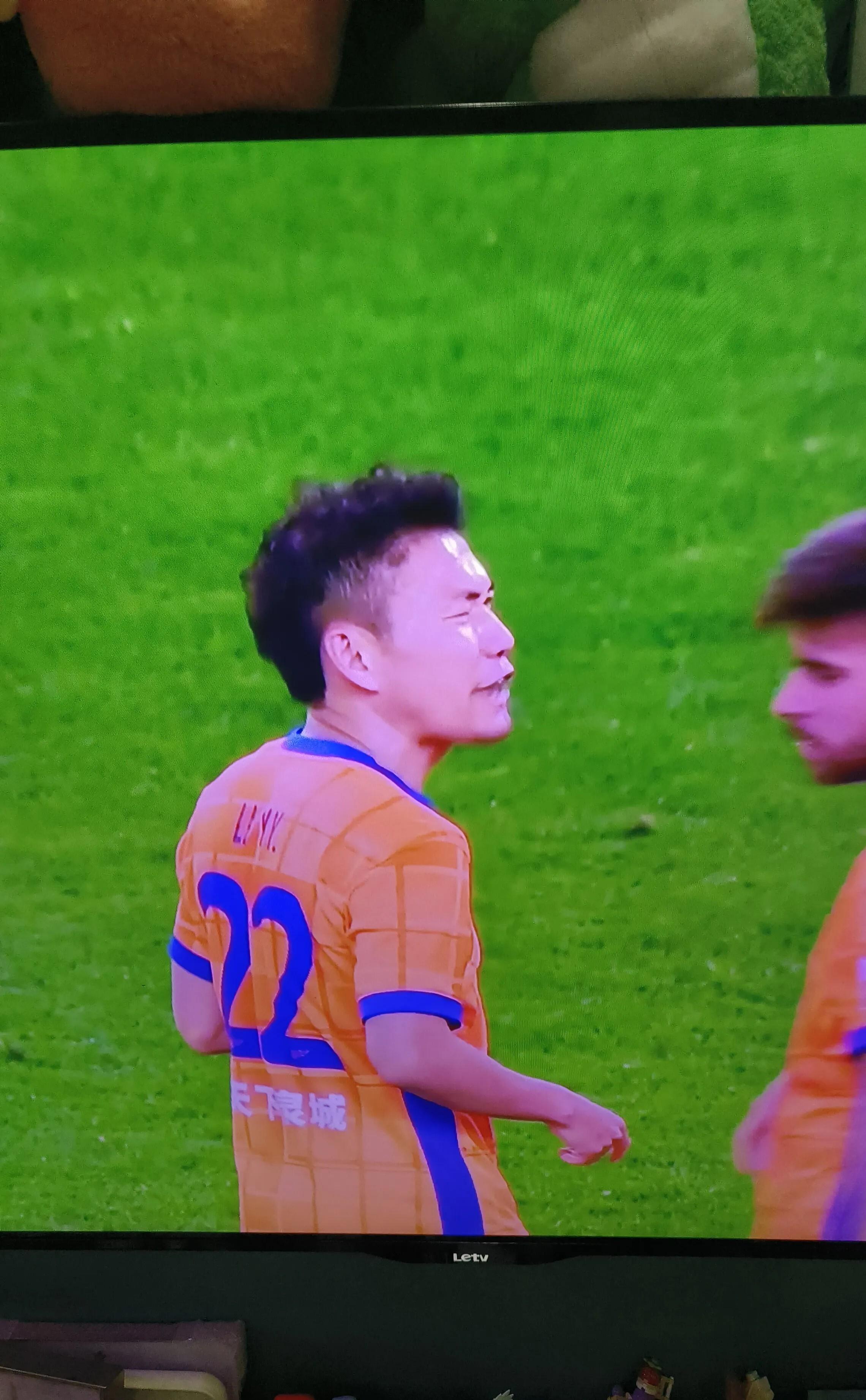 转会期体能课后，华盛顿奇才临场应变备战德甲，球迷炸锅，资深球员宣示担当 