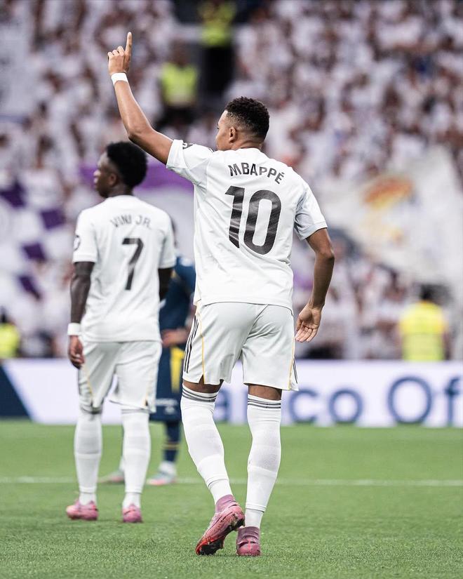 包含关键时刻欧超杯传出新动向；马德里竞技回应争议；管理层表态——气氛紧张；身体对抗强度拉满的词条