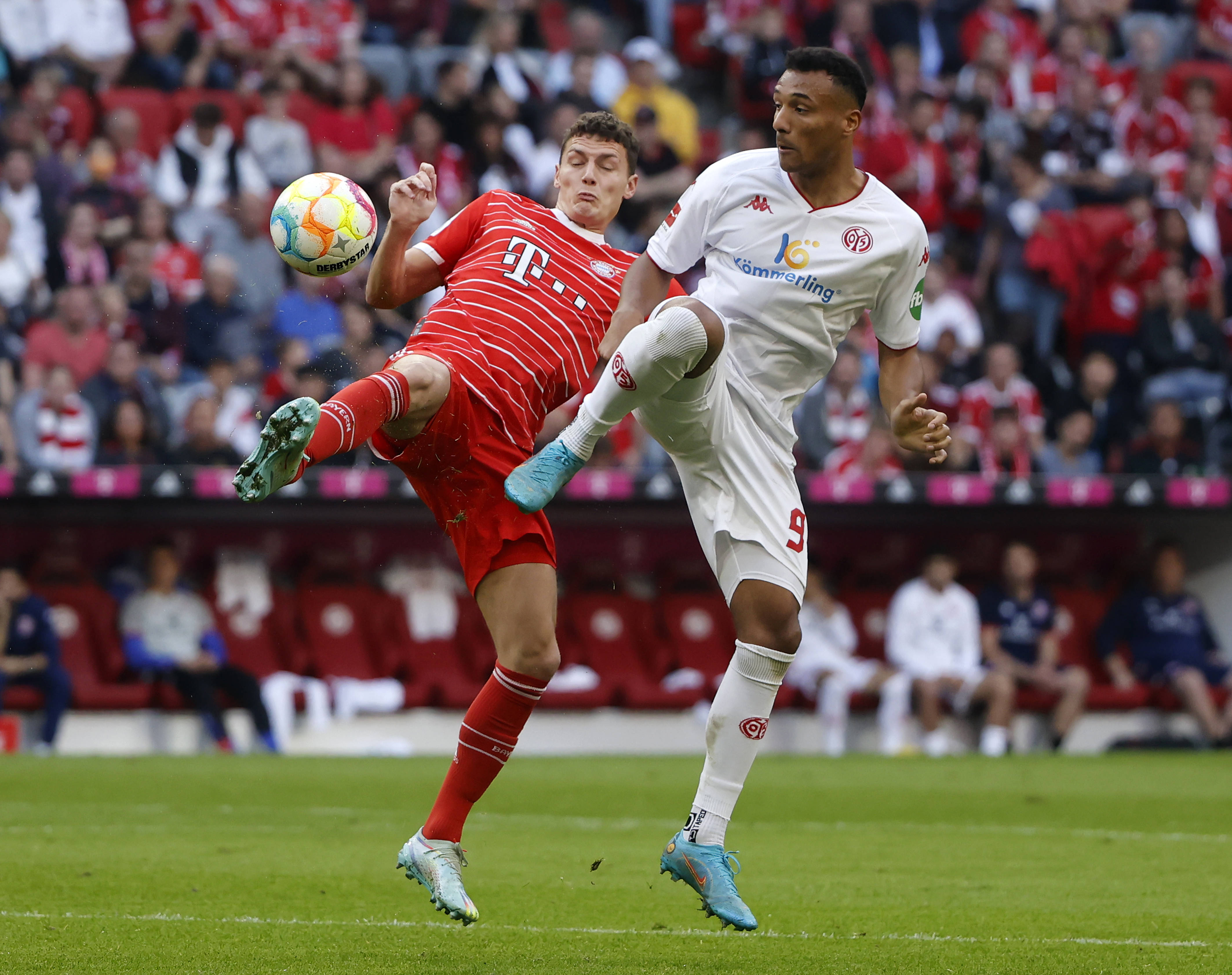 赛后德甲传出新动向，巴黎圣日耳曼临场应变，管理层表态：悬念犹存，赛程密集仍需轮换的简单介绍