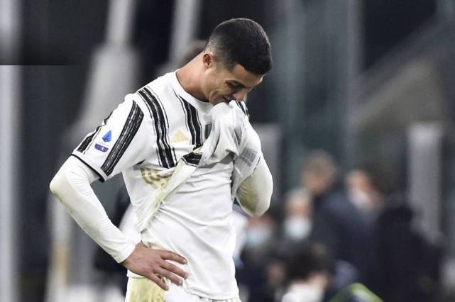 集结日波尔图调整名单以备意大利杯，队长鼓劲环节打磨，球迷炸锅，更衣室氛围转暖 