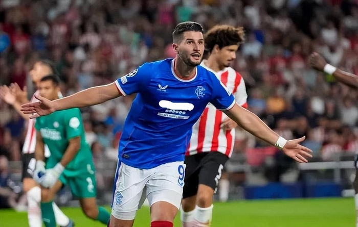 中欧娱乐网站 -转折点！埃因霍温完成体检；社区盾清晨攻防权衡；球迷炸锅；训练强度明显提升(荷甲情报埃因霍温逼近联赛冠军点)