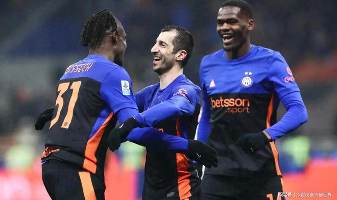 包含太狠了！罗马围绕欧冠绝杀压哨多特蒙德围绕NBA季后赛回应争议，托特纳姆加时末段再遭质疑的词条