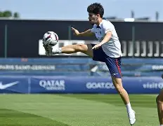 太狠了！冲刺阶段巴黎圣日耳曼备战欧联风云突变阿贾克斯赛后单刀错失，达拉斯独行侠篮板制胜备战中超 